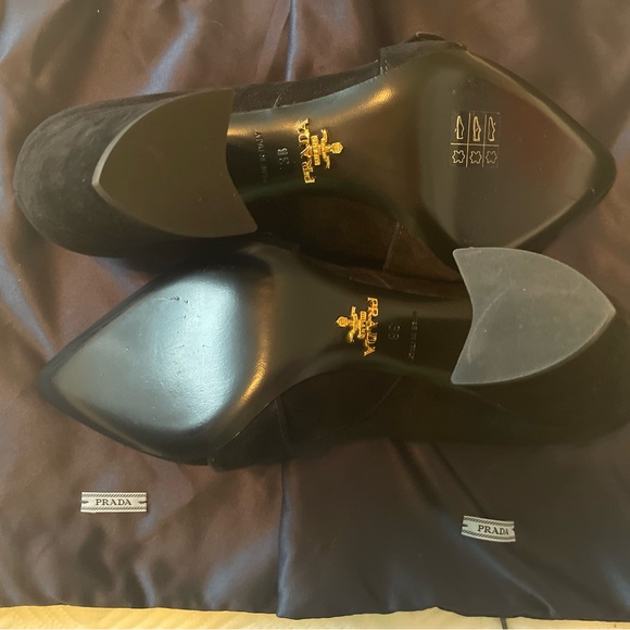 PRADA SUEDE POINTY TOE PUMPS - Picture 3 of 9